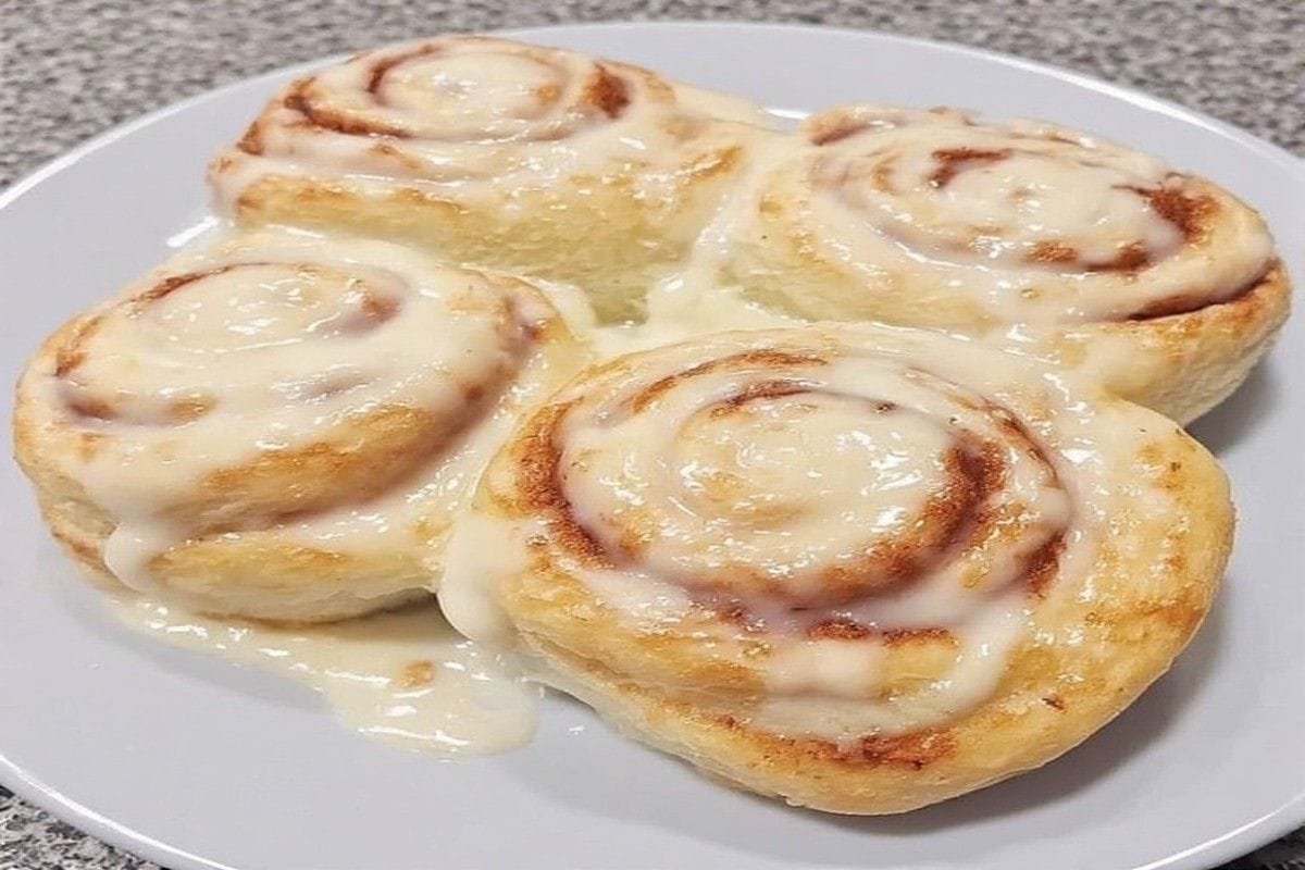 Banana Bread Cinnamon Rolls
