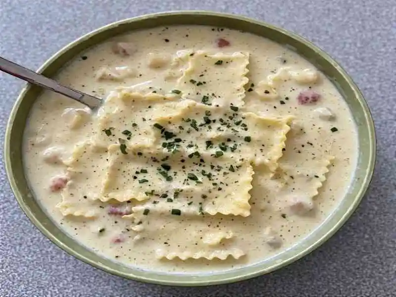 Easy Creamy Lasagna Soup