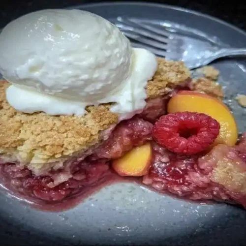 Easy Peach and Raspberry Cobbler