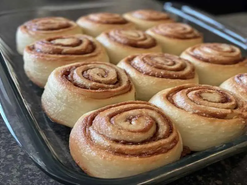 banana bread cinnamon rolls no yeast