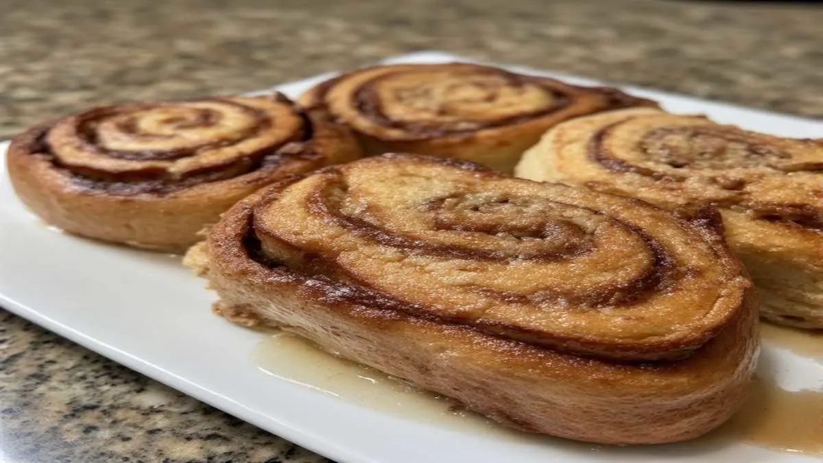 banana bread cinnamon rolls no yeast