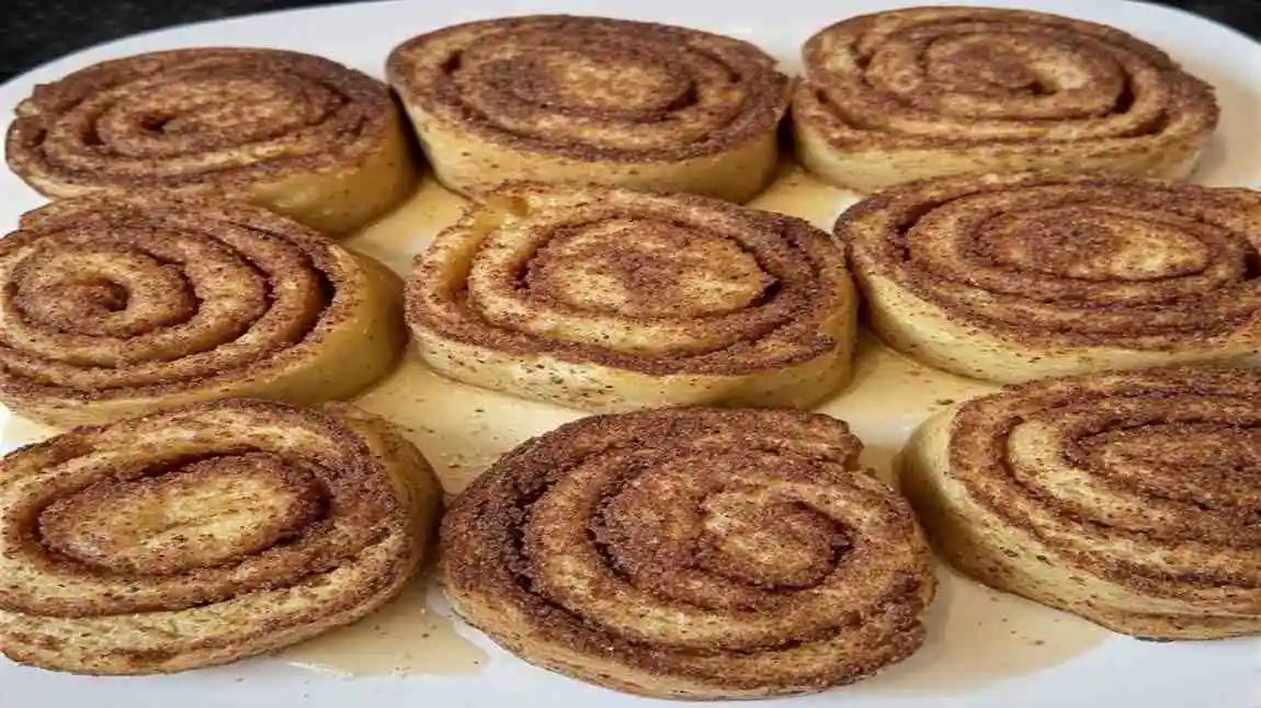 cinnamon toast french toast roll ups