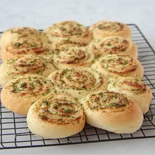 Herb & Garlic Swirl Rolls Recipe
