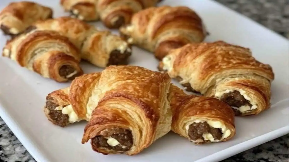 Sausage Cream Cheese Crescent Rolls