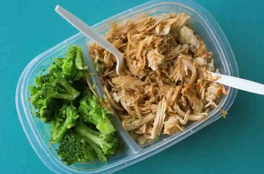 Buffalo Chicken Dip Meal Prep Bowls