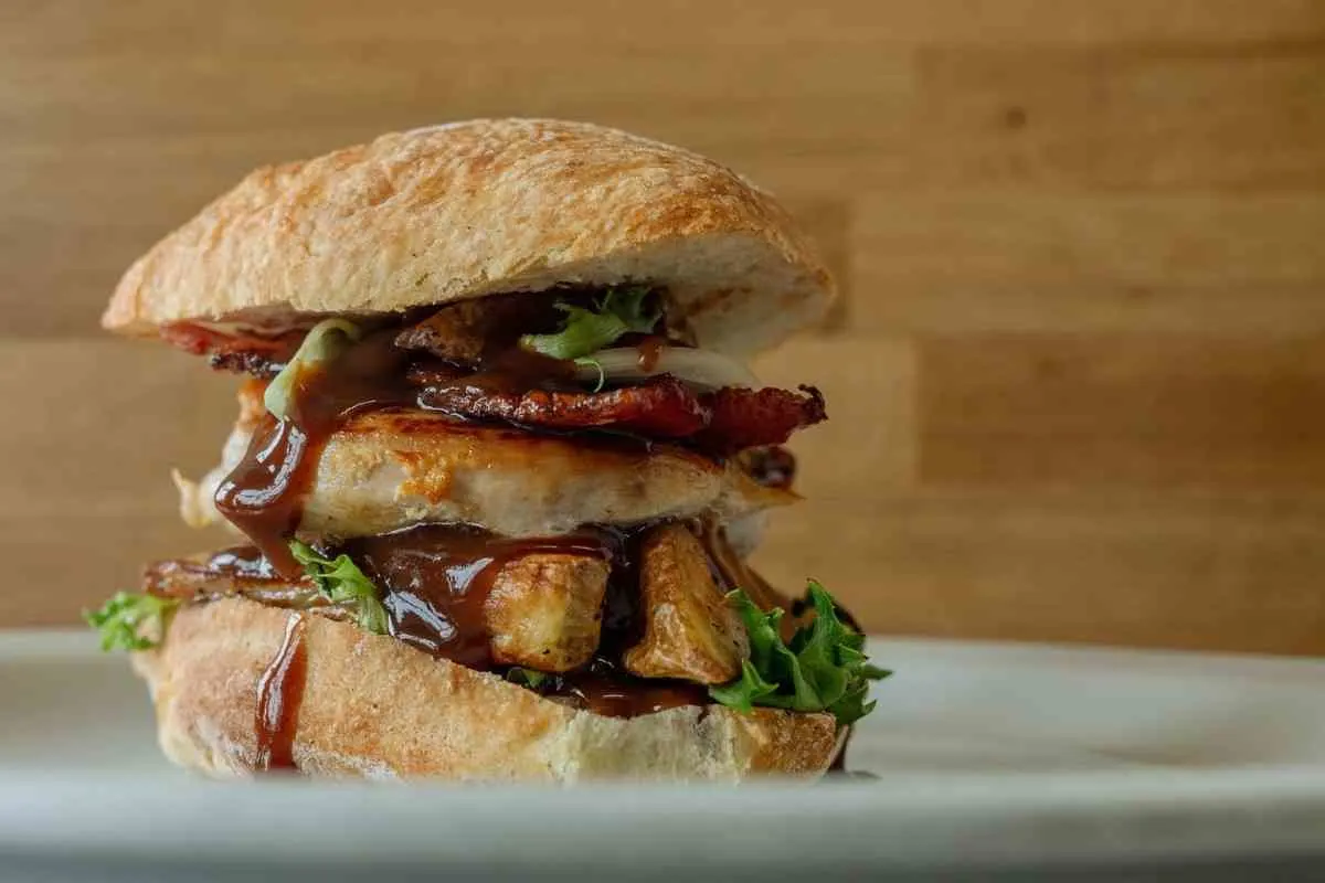 Juicy seasoned chicken breast slices for burger bowl