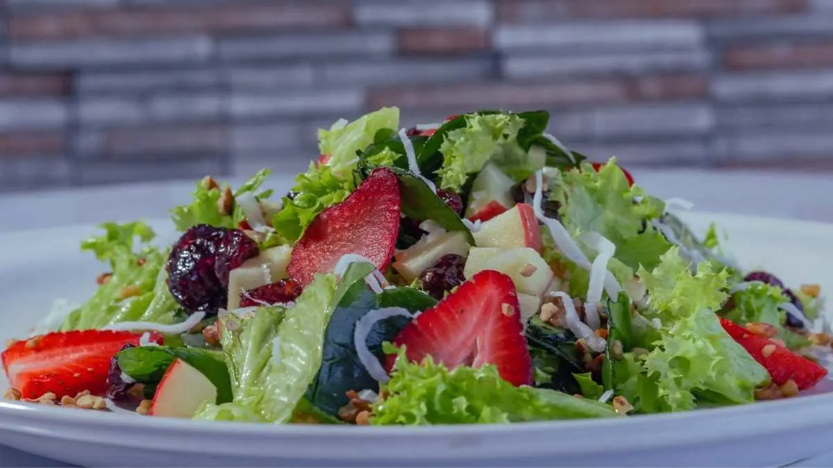Crispy Cucumber Strawberry Salad with fresh mint and greens