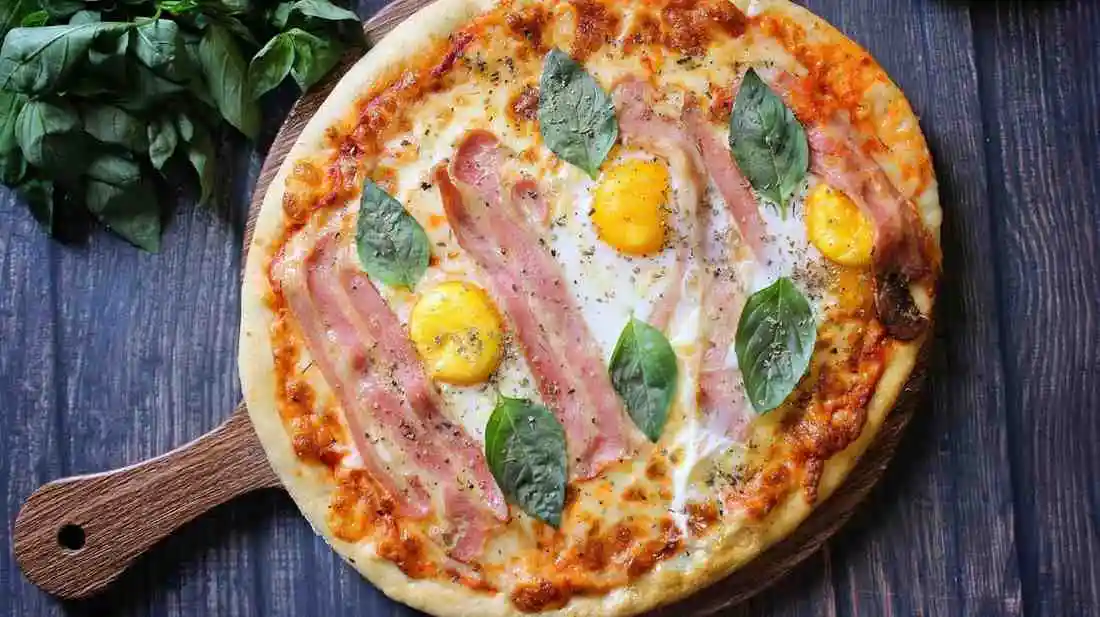 Crispy Hash Brown Breakfast Pizza