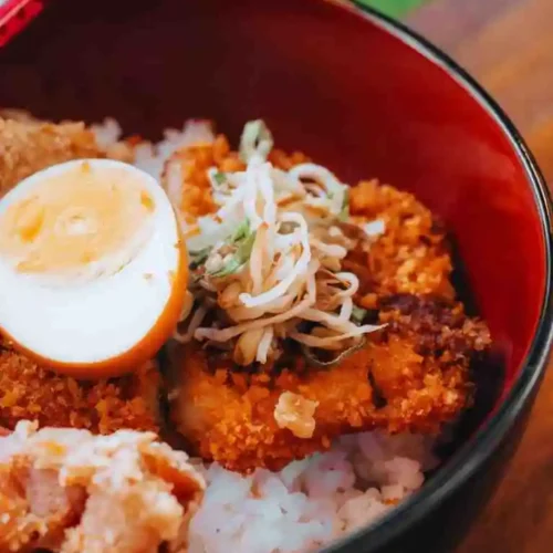 Japanese Katsu Bowls with Tonkatsu Sauce