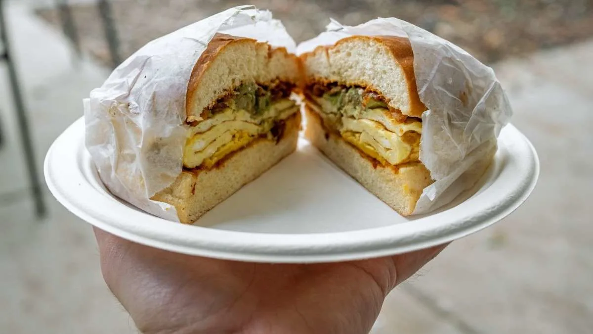 Spicy Chipotle Egg Breakfast Sandwich